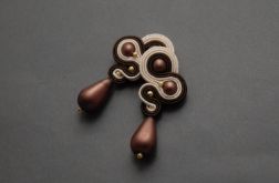 brązowo-kremowe kolczyki lub klipsy sutasz