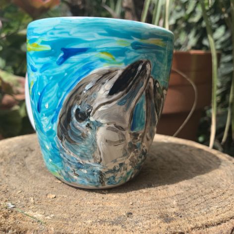 Kubek ręcznie malowany Delfiny