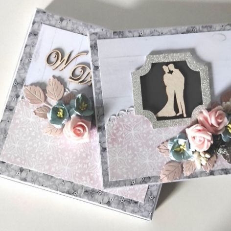 Kartka ślubna na ślub kwiaty w pudełeczku