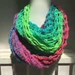 Ażurowy szal komin apaszka neonowy fluo - neonowy komin apaszka