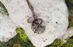 Miedziany wisior wire wrapping z prehnitem #1