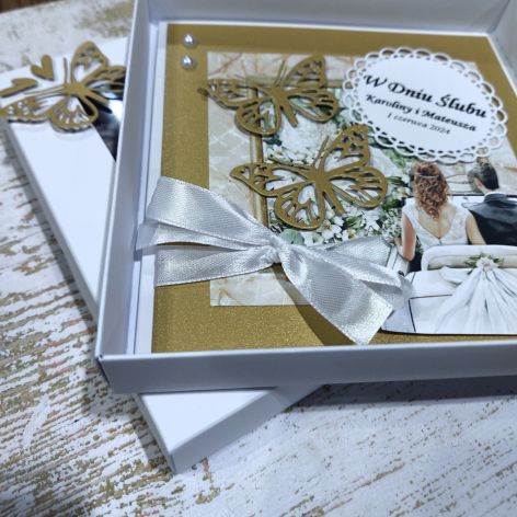 Elegancka kartka ślubna w pudełku personalizowana 