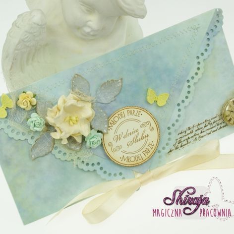 Kopertówka z okazji ślubu: kwiaty w błękitach