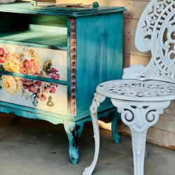 Ręcznie malowana szafka z kwiatami, pojedynczy egzemplarz, wysyłka