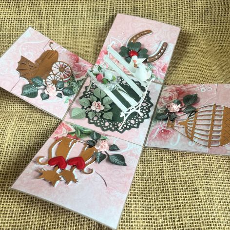 187,exploding box na ślub z urokliwą ławeczką w komplecie z torebką.