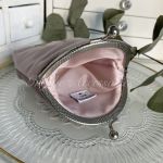 Portmonetka damska “Kwiat koniczyny”, welurowa haftowana ręcznie - 