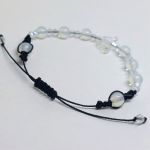 Bransoletka ręcznie robiona z motylem i opalem  - Bransoletka