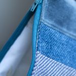 Patchworkowa duża kosmetyczka w kolorze niebieskim - 