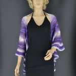 Ażurowa chusta "jagodowe lody ze śmietaną" - chusta