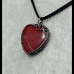 Miedziany wisior z heliotropem czerwony serce - Krwawnik, Miedziany wisior z kamieniem krwistym, heliotrop, ręcznie wykonany, prezent dla niej, prezent dla mamy, prezent urodzinowy
