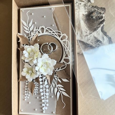 073,kartka na ślub w pudełku z obrączkami