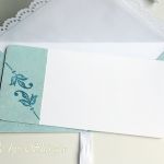 Pamiątka Chrztu św.  śnieżnobiałe kwiaty - 