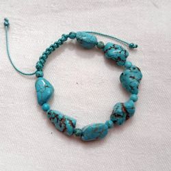 Bransoletka BOHO makrama z naturalnymi turkusami Bransoletka BOHO makrama z naturalnymi turkusami