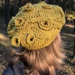 Musztardowy beret  freeform crochet - 