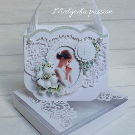 Kartka na pierwszą komunię w kształcie torebki
