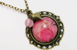 Kwiaty w żywicy "dzika róża" NASZYJNIK