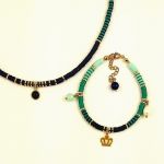 Bransoletka z zawieszkami. - Bransoletka z zawieszkami.