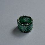 Pierścionek koralikowy zielony 12 - pierścionek handmade