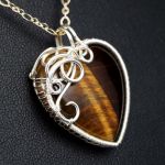 Srebrny wisior z kwarcowym tygrysim okiem - Sterling silver pendant with Brown Tiger's Eye gift for her gift for mom perfect present, wire wrapped, heart shaped, artisan handcrafted