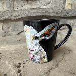 Czarny, porcelanowy kubek ręcznie malowany Redyk - 