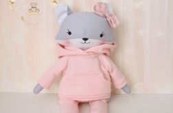 Lisek Pola przytulanka prezent różowy dresik