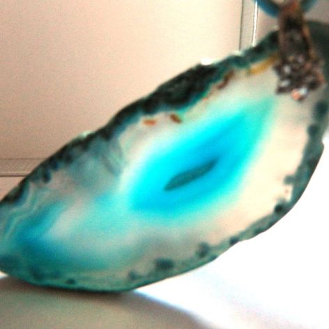 Błękitny surowy agat, nieregularny plasterek