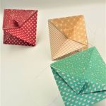 Bombka origami czerwony stożek gwiazdy kropki - 4