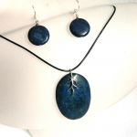 Lapis lazuli z pirytem, wisiorek i kolczyki - 