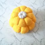 Poduszka ozdobna "Kwiat " żółta 2 sztuki - 