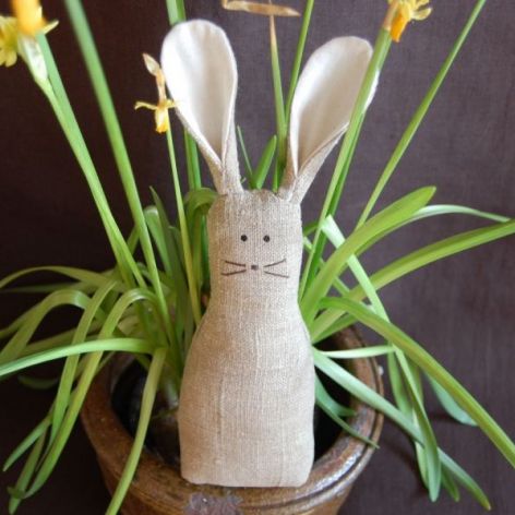 Lniane zające stojące