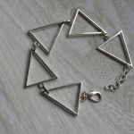 Bransoletka z trójkątów - Regulowana bransoletka