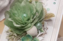 Kartka z zielonym kwiatem