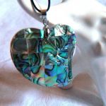 Muszla abalone, serce, piękny wisiorek - 