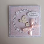 Kartka na Pamiątkę Chrztu Świętego z gołabkiem na rozetce - Kartka na Pamiątke Chrztu Swiętego z gołabkiem na rozetce