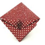 Bombka origami czerwony stożek gwiazdy kropki - 3