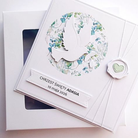 Kartka z gołębicą na Chrzest z życzeniami