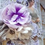 Kartka z fioletowym kwiatem - Przyblizenie