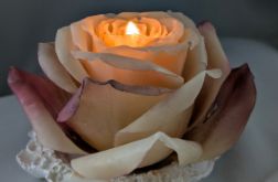 Świeca dekoracyjna róża