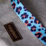 Mini beżowa kopertówka z weluru - 