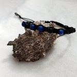 Bransoletka BOHO makrama z naturalnymi kamieniami czarna blue - 