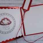 Kartka na walentynki z misiami pod parasolką, nietypowy napis - Wnętrze kartki i przód etykietki