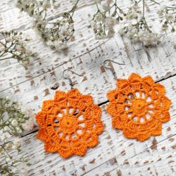 Kolczyki szydełkowe rozetki - pomarańczowe