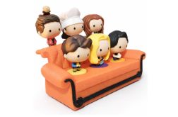 Kanapa Friends PRZYJACIELE pólka sofa do figurek McDonald's Happy Meal 2026