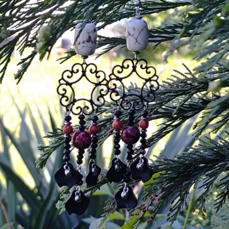 Kolczyki Czarne Płatki Boho Howlit Floral Czarny Kolczyk Etno