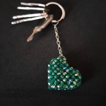 Zielony Brelok w Kształcie Serca - brelok z koralików