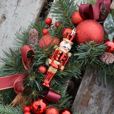 Wianek świąteczny sztuczny