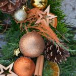 Wianek Bożonarodzeniowy złoty z pomarańczami - szyszki