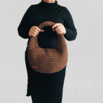 Mała torebka na ramię, półokrągła torba. - 