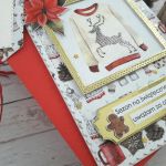 Wesoła kartka świąteczna ze swetrem - Kartka z kopertą i bilecikiem ze sznureczkiem