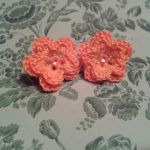Pomarańczowe kwiatki szydełkowe- kolczyki - kolczyki kwiatki szydełkowe